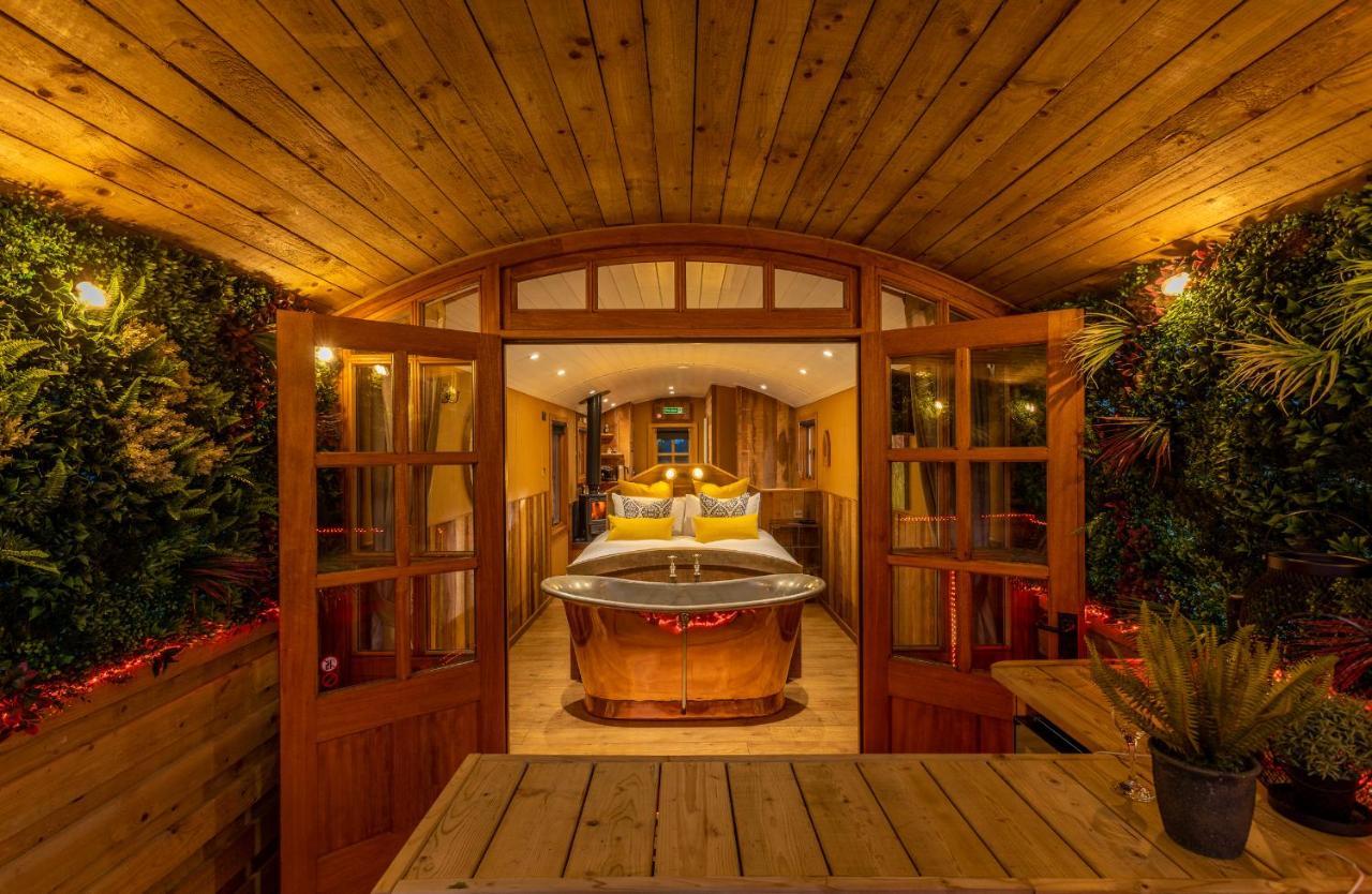 Apartament Ashwood Shepherd Hut -Ockeridge Rural Retreats Worcester Zewnętrze zdjęcie