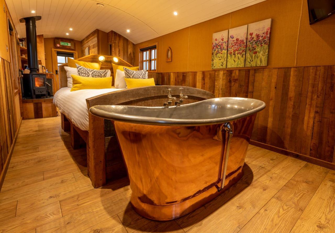 Apartament Ashwood Shepherd Hut -Ockeridge Rural Retreats Worcester Zewnętrze zdjęcie