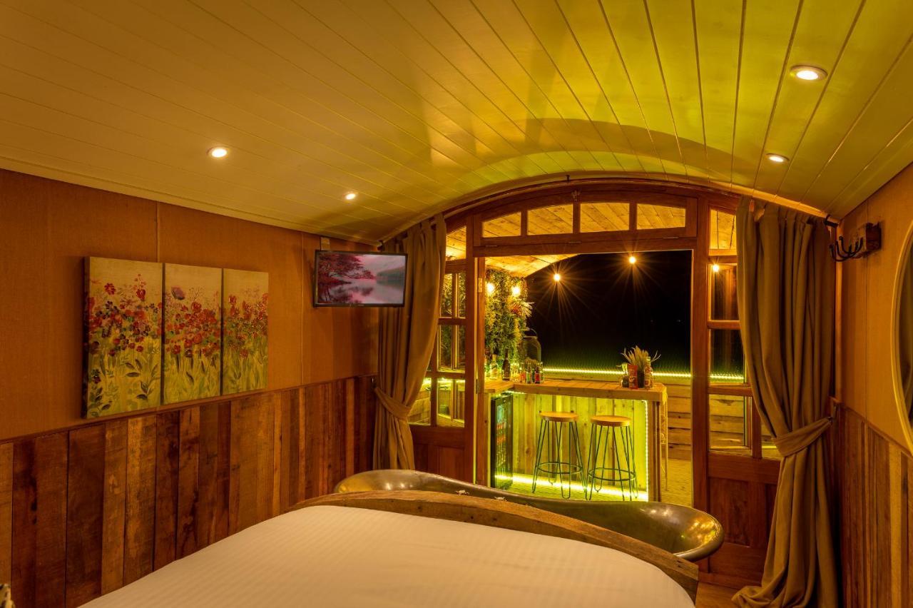 Apartament Ashwood Shepherd Hut -Ockeridge Rural Retreats Worcester Zewnętrze zdjęcie